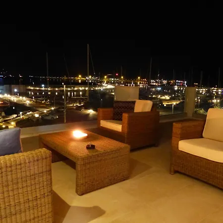 With Terrace For 4 People Apartment
