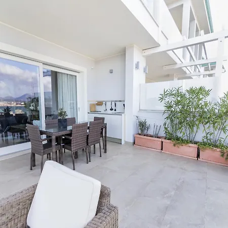 With Terrace For 4 People Apartment *