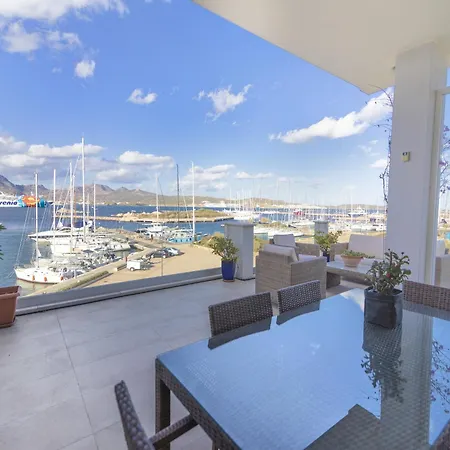 Apartment With Terrace For 4 People