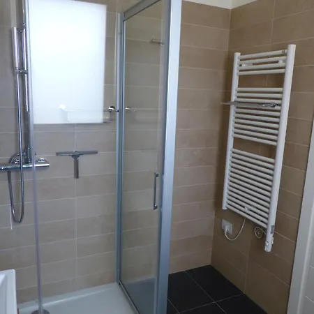 With Terrace For 4 People Appartement *